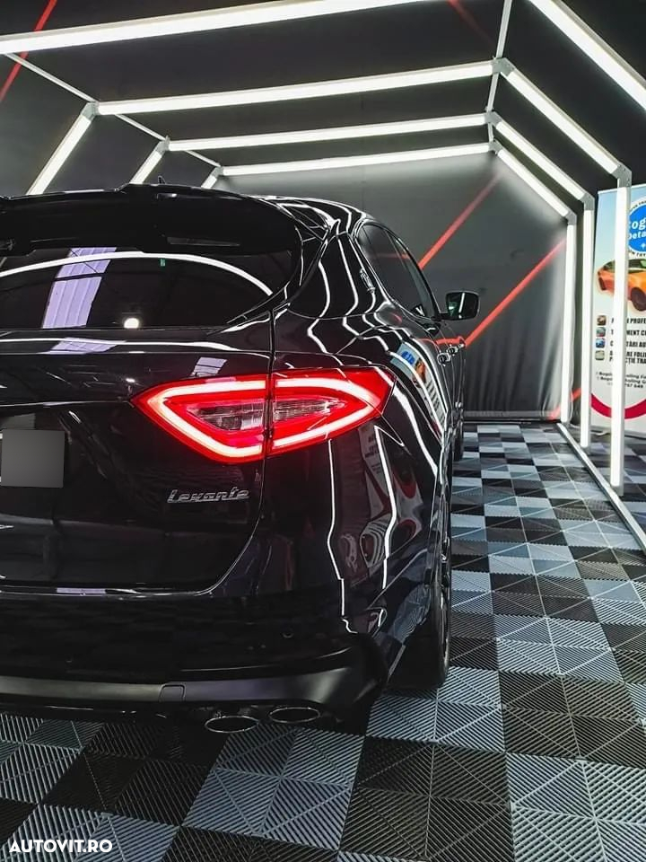Maserati Levante - 11