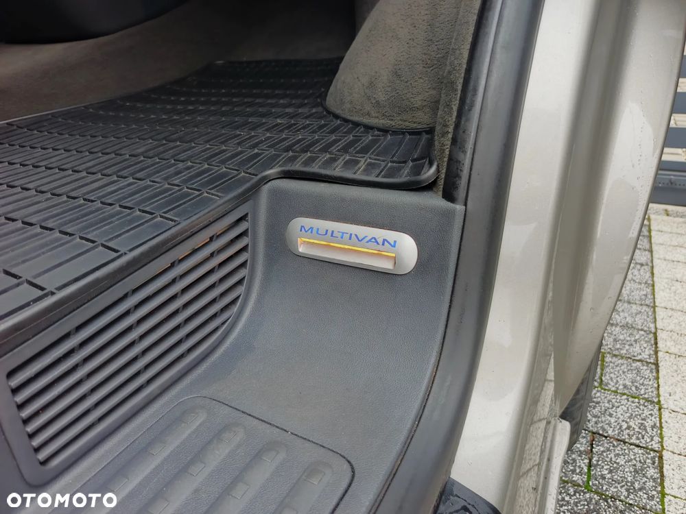 Volkswagen Multivan L2 Comfortline - 17