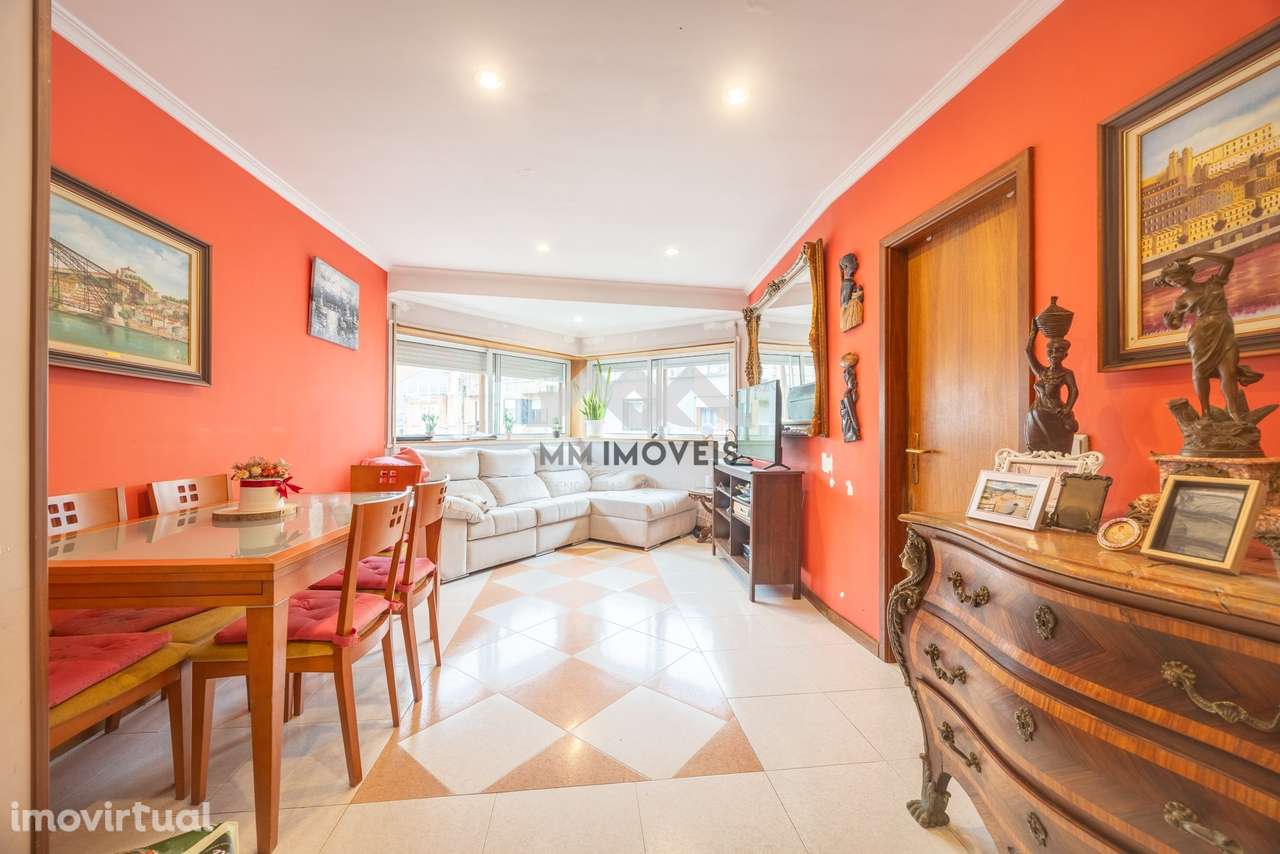 Apartamento T3 | Antas | Terraço | Bom para Investimento | 2 Frentes | - Grande imagem: 4/27