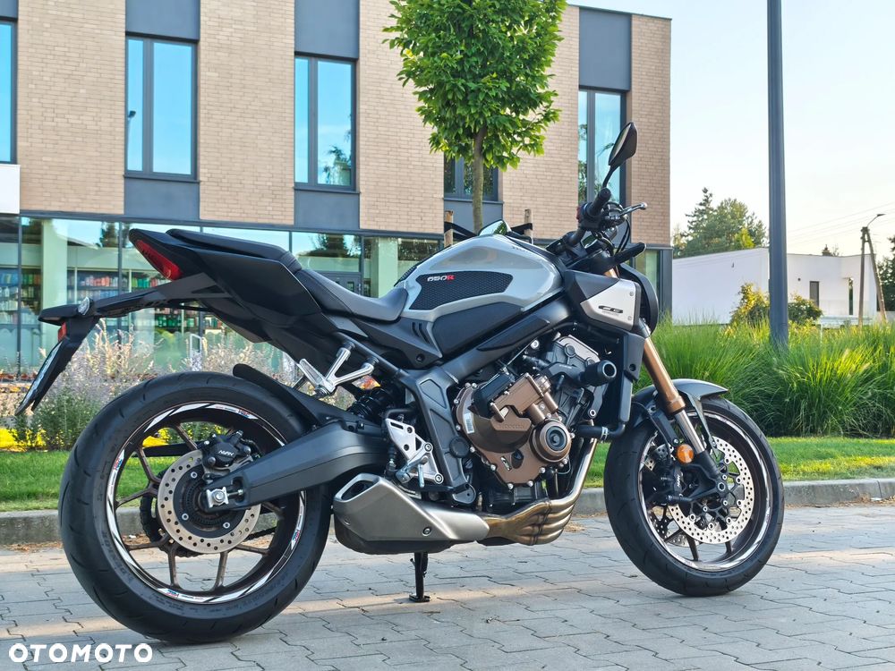 Honda CB - 4