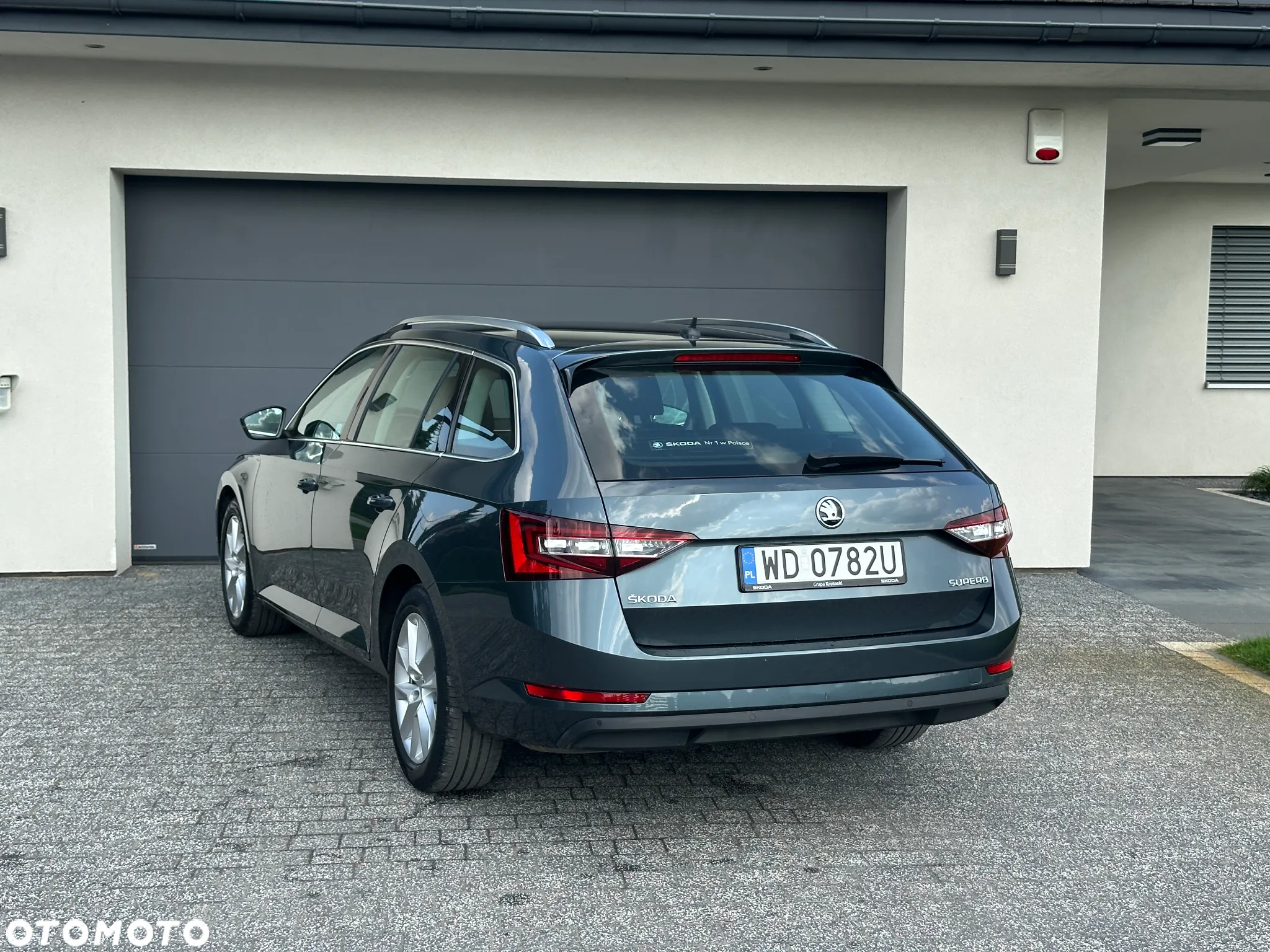 Skoda Superb 2.0 TDI SCR Style DSG - 10