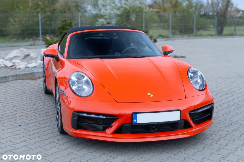 Porsche 911 Carrera 4S - 11