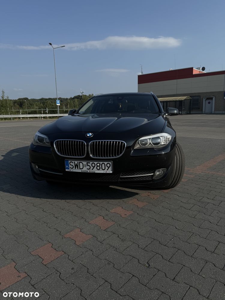 BMW Seria 5 530d xDrive - 1
