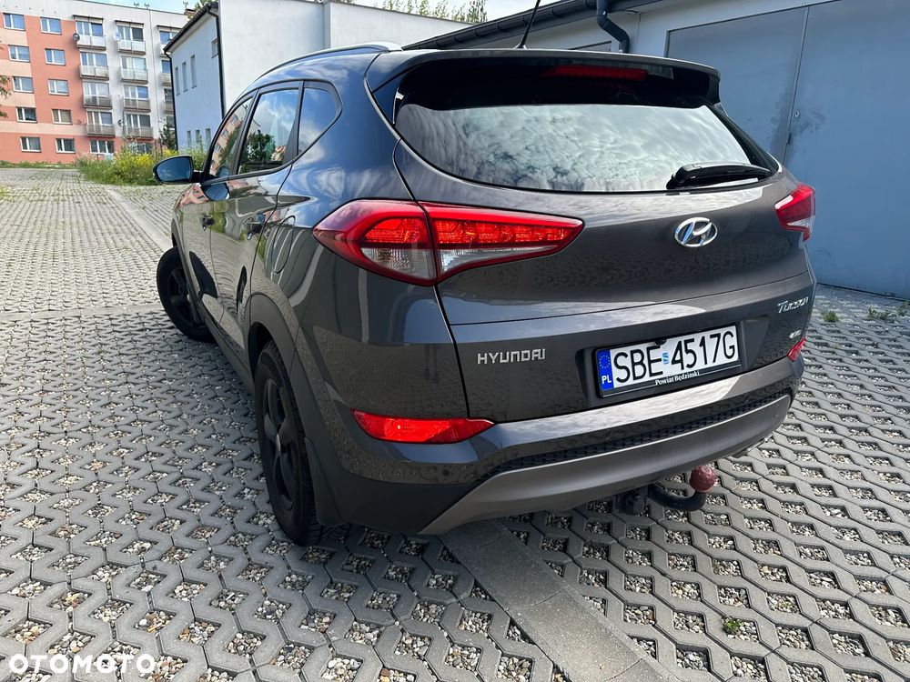 Hyundai Tucson 2.0 CRDi 4WD Automatik Style - 12