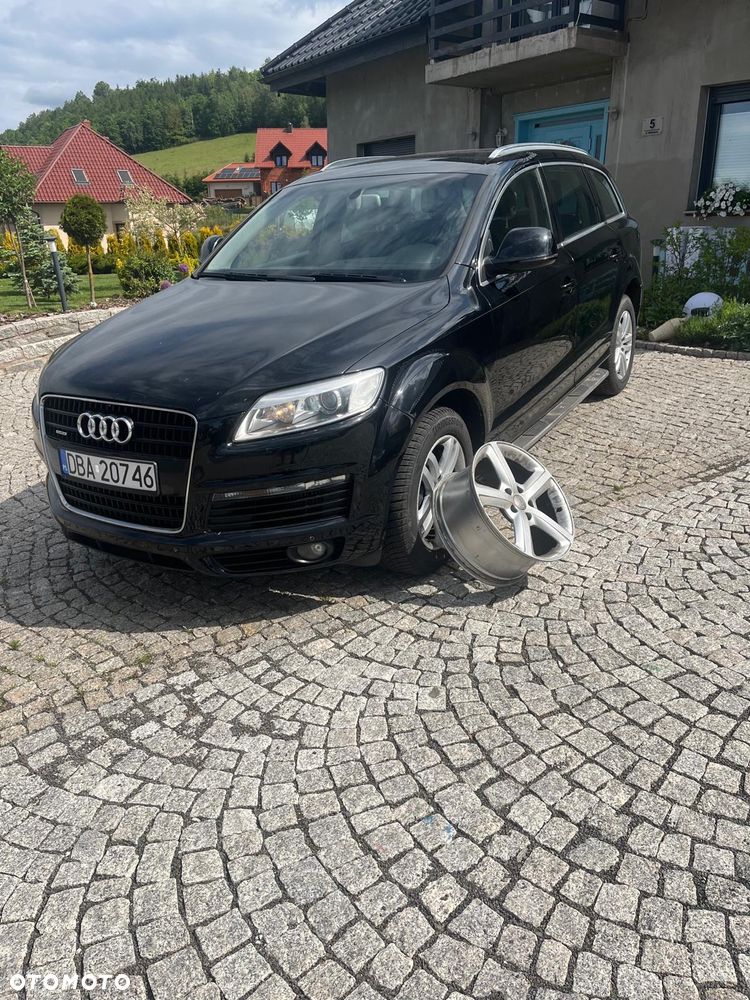 Audi Q7 - 2