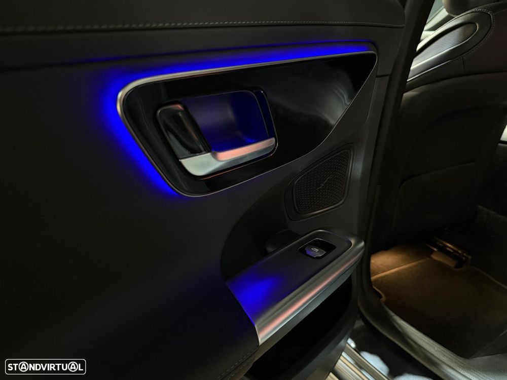 Mercedes-Benz C 300 e AMG Line - 49