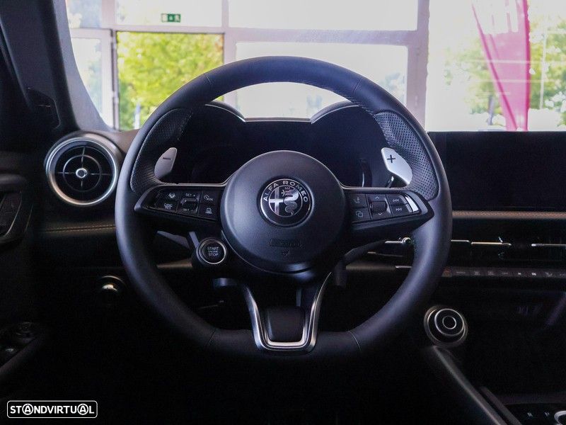 Alfa Romeo Tonale 1.5 Hybrid Veloce - 25