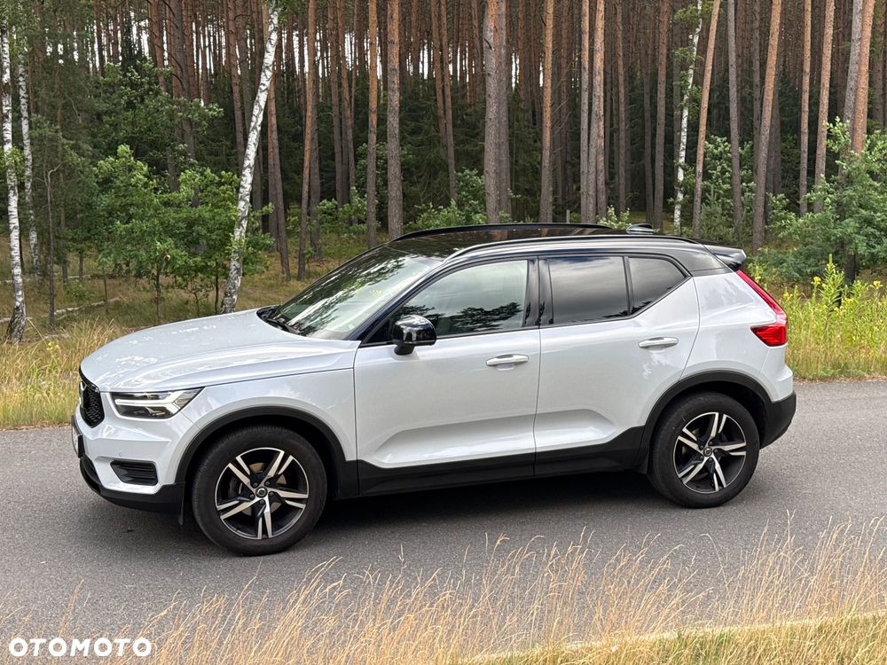 Volvo XC 40 T3 R-Design - 2