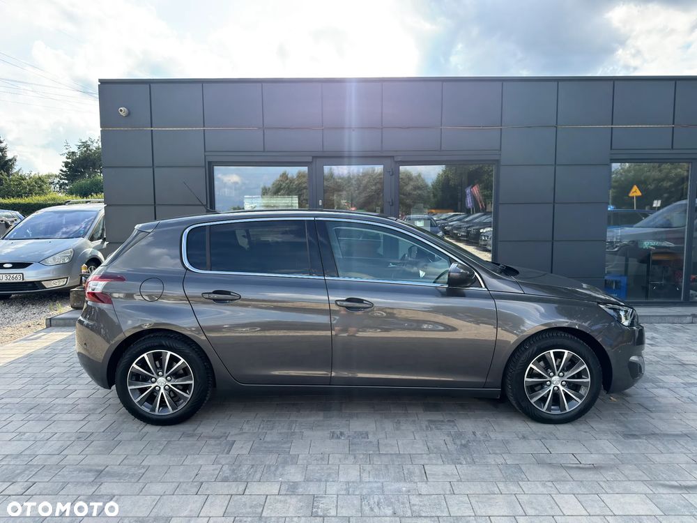Peugeot 308 1.2 PureTech Allure S&S - 21