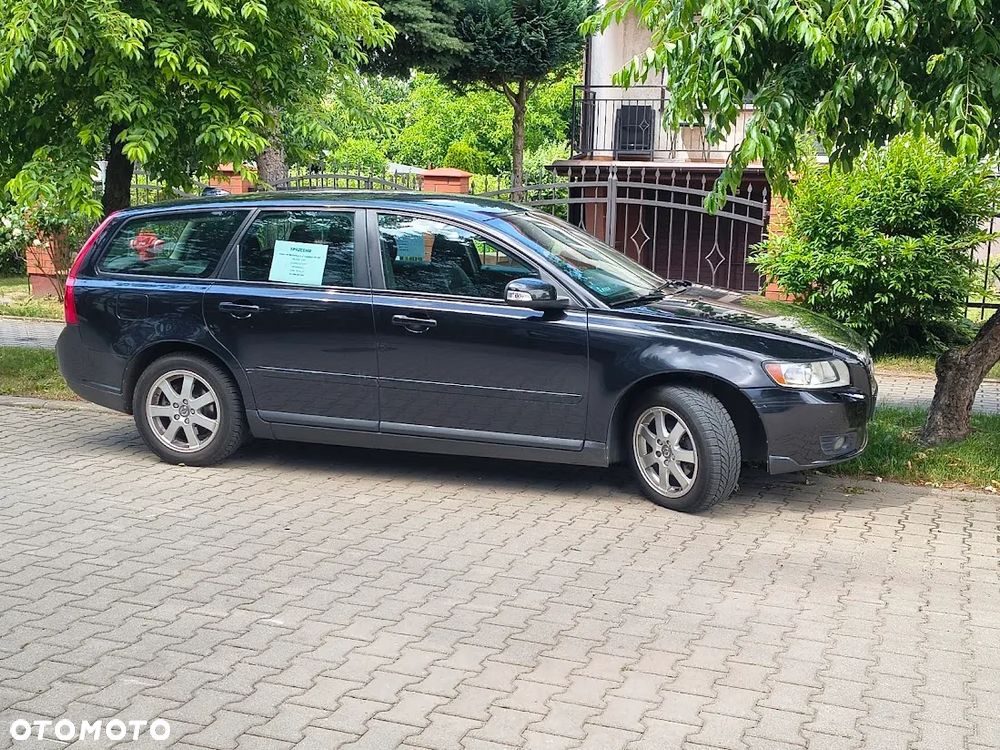 Volvo V50 2.0 Momentum - 1