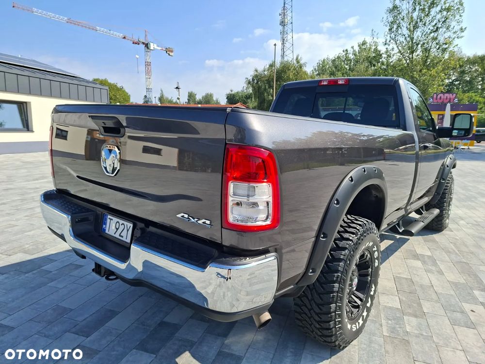 RAM 2500 - 8