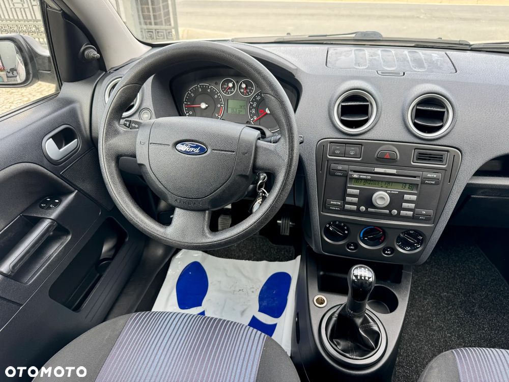 Ford Fusion 1.6 Elegance - 16
