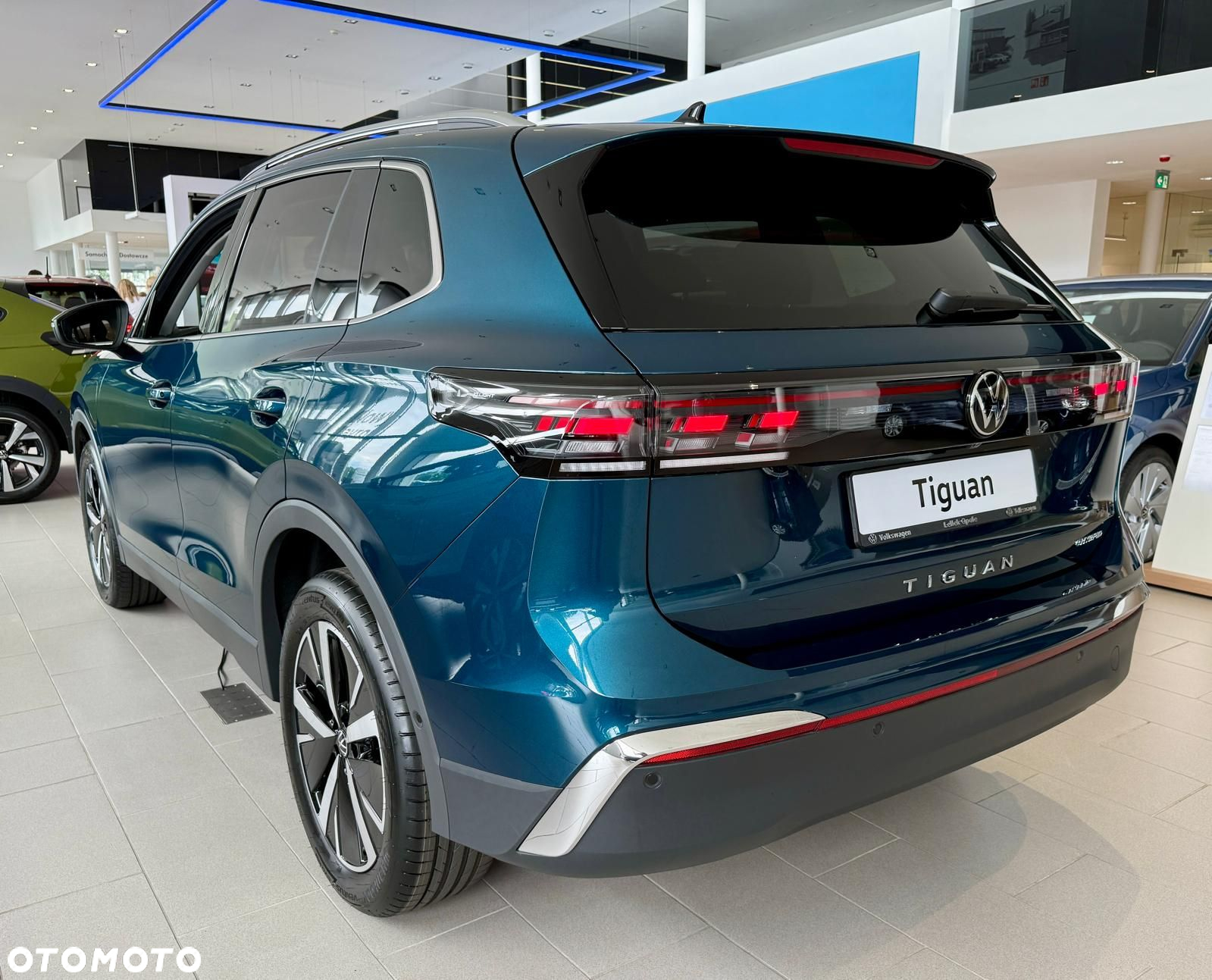 Volkswagen Tiguan - 4