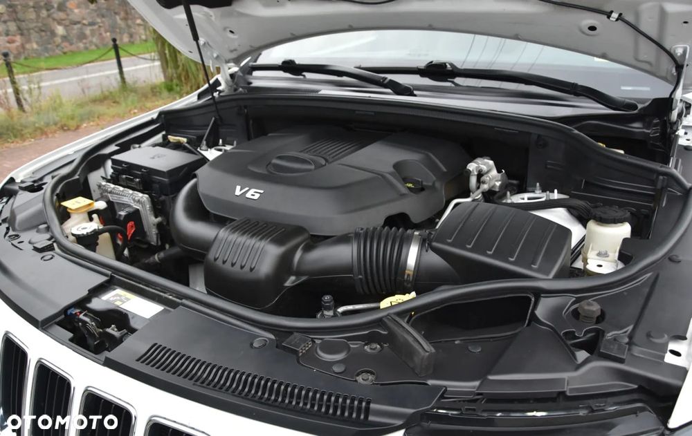 Jeep Grand Cherokee - 20