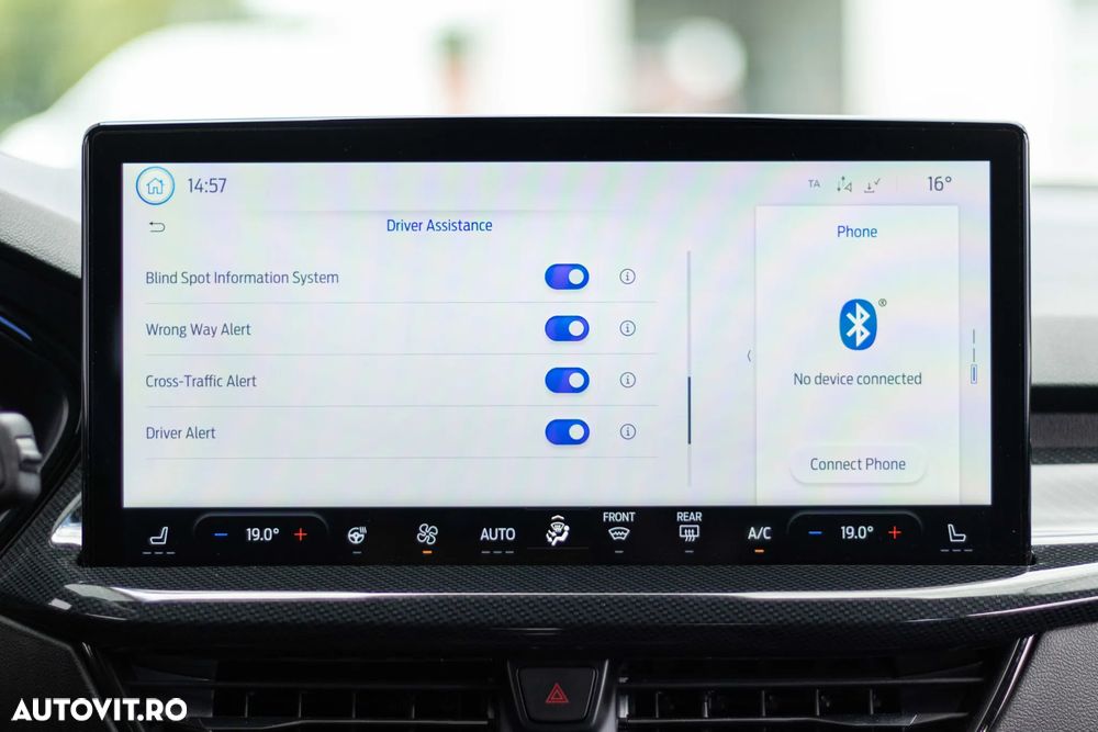 Ford Focus 1.0 EcoBoost MHEV ST-Line X - 30