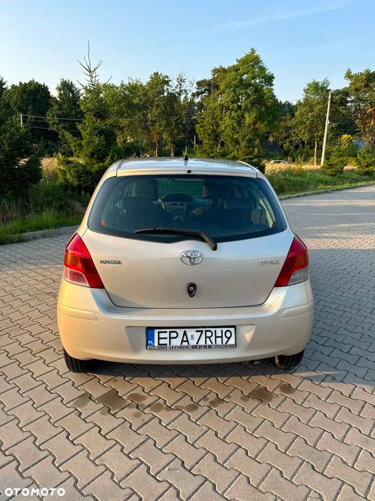 Toyota Yaris 1.0 Luna A/C - 6