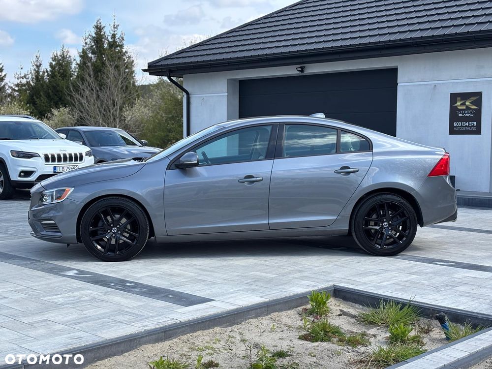 Volvo S60 - 4