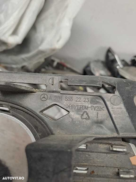 Grila stanga bara fata Mercedes C Class W204 originala - 3