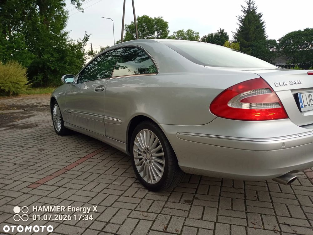 Mercedes-Benz CLK - 12
