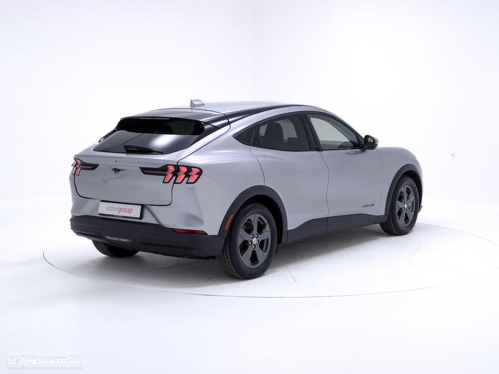 Ford Mustang Mach-E Alargada - 3