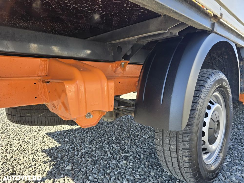 Volkswagen Crafter 140 CP doka 6 loc. bena 2,7 m. 2019 - 31