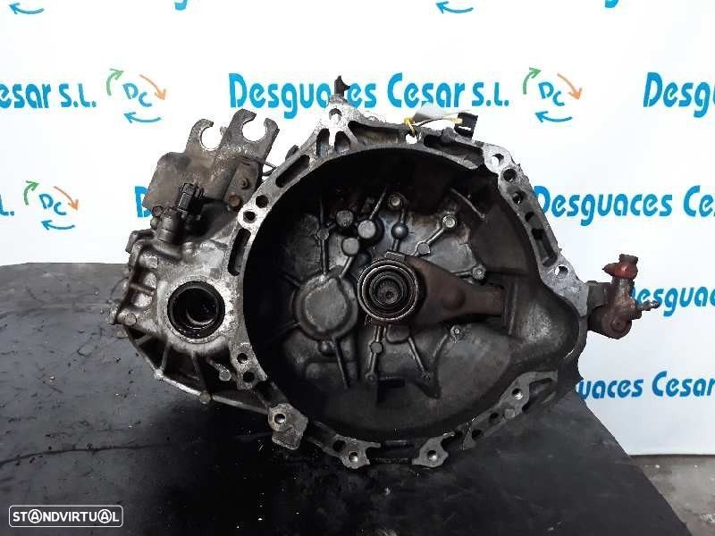 CAIXA VELOCIDADES TOYOTA YARIS 2004 - 6