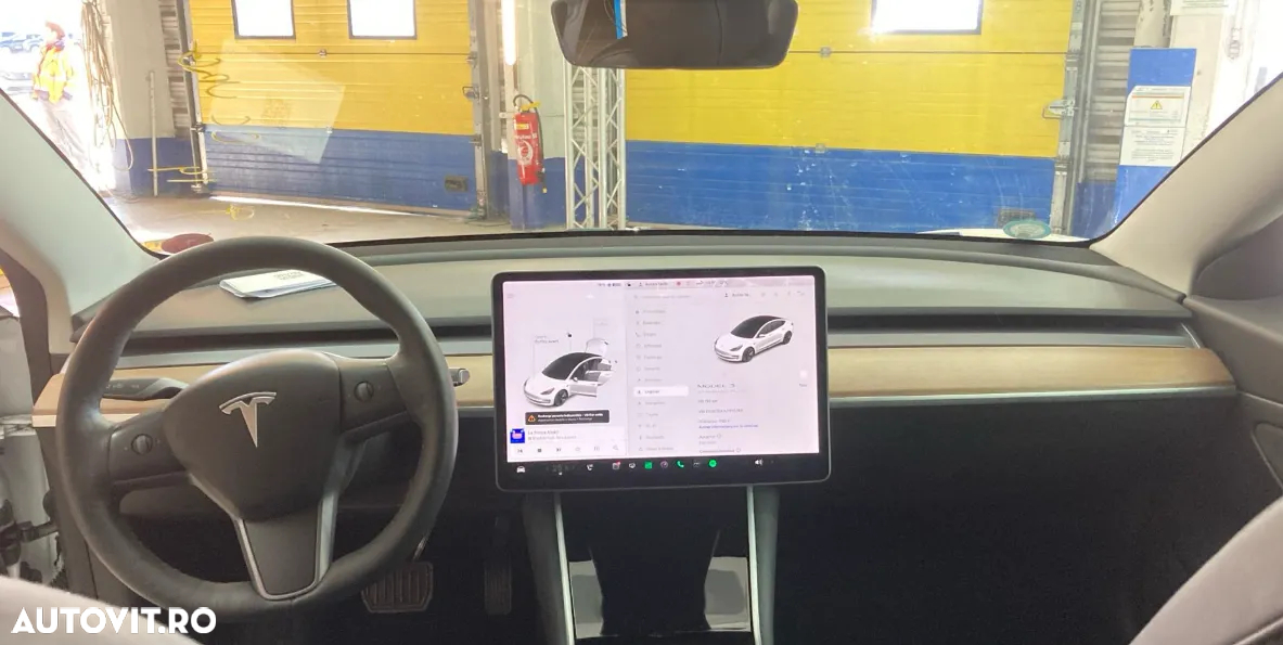 Tesla Model 3 Standard Reichweite Plus Hinterradantrieb - 5