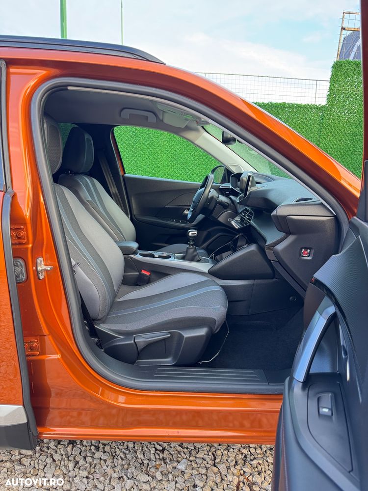 Peugeot 2008 PureTech 100 Allure - 10