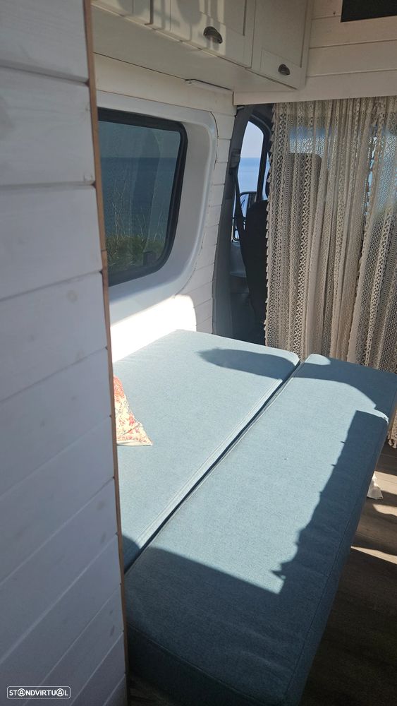 Mercedes-Benz Sprinter - 11