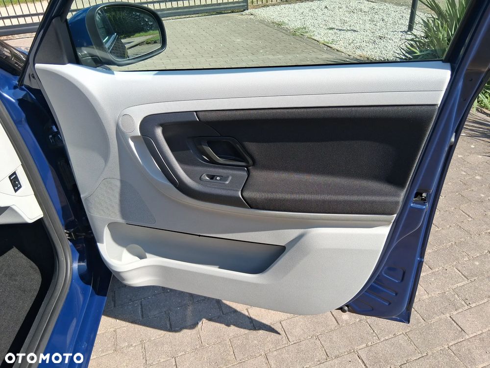 Skoda Fabia 1.2 HTP Ambiente - 25