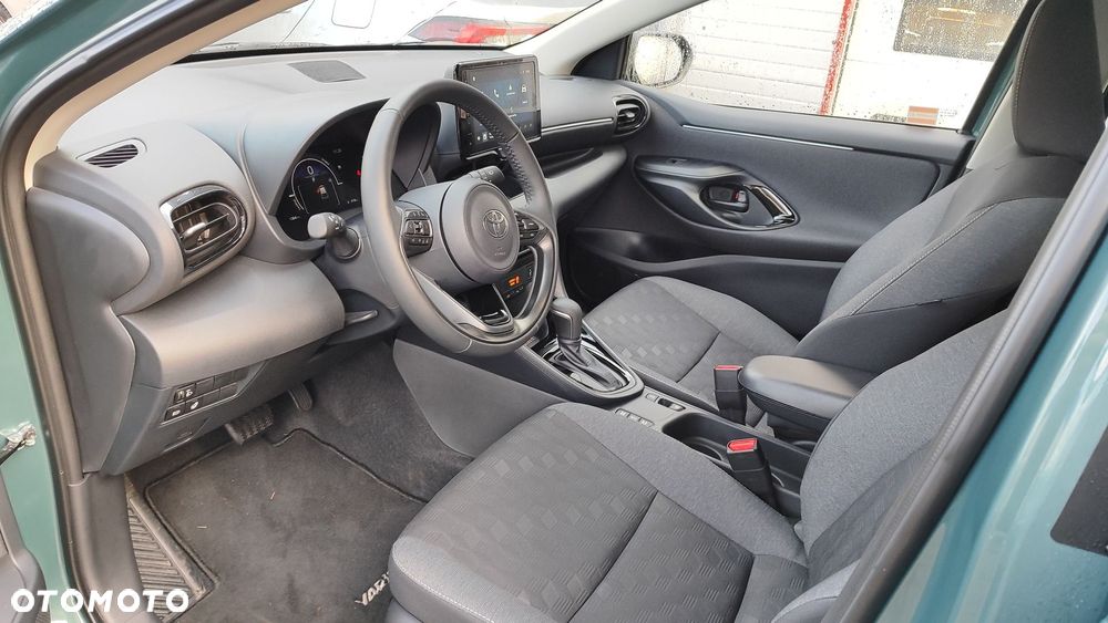Toyota Yaris Hybrid 1.5 Style - 10