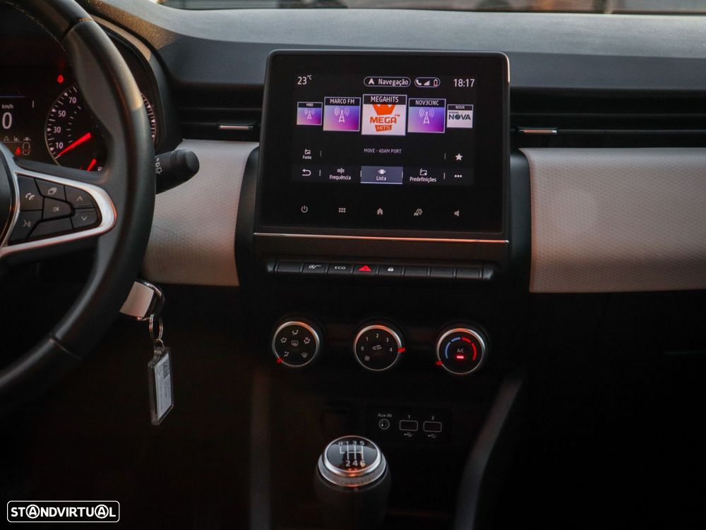 Renault Clio - 22