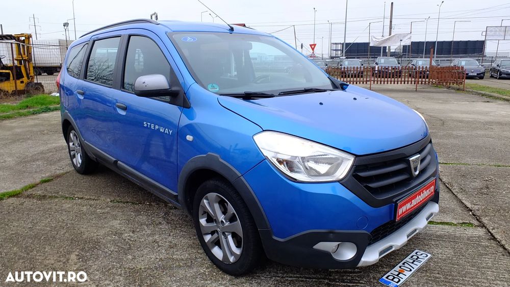 Dacia Lodgy TCe 115 Stepway - 8