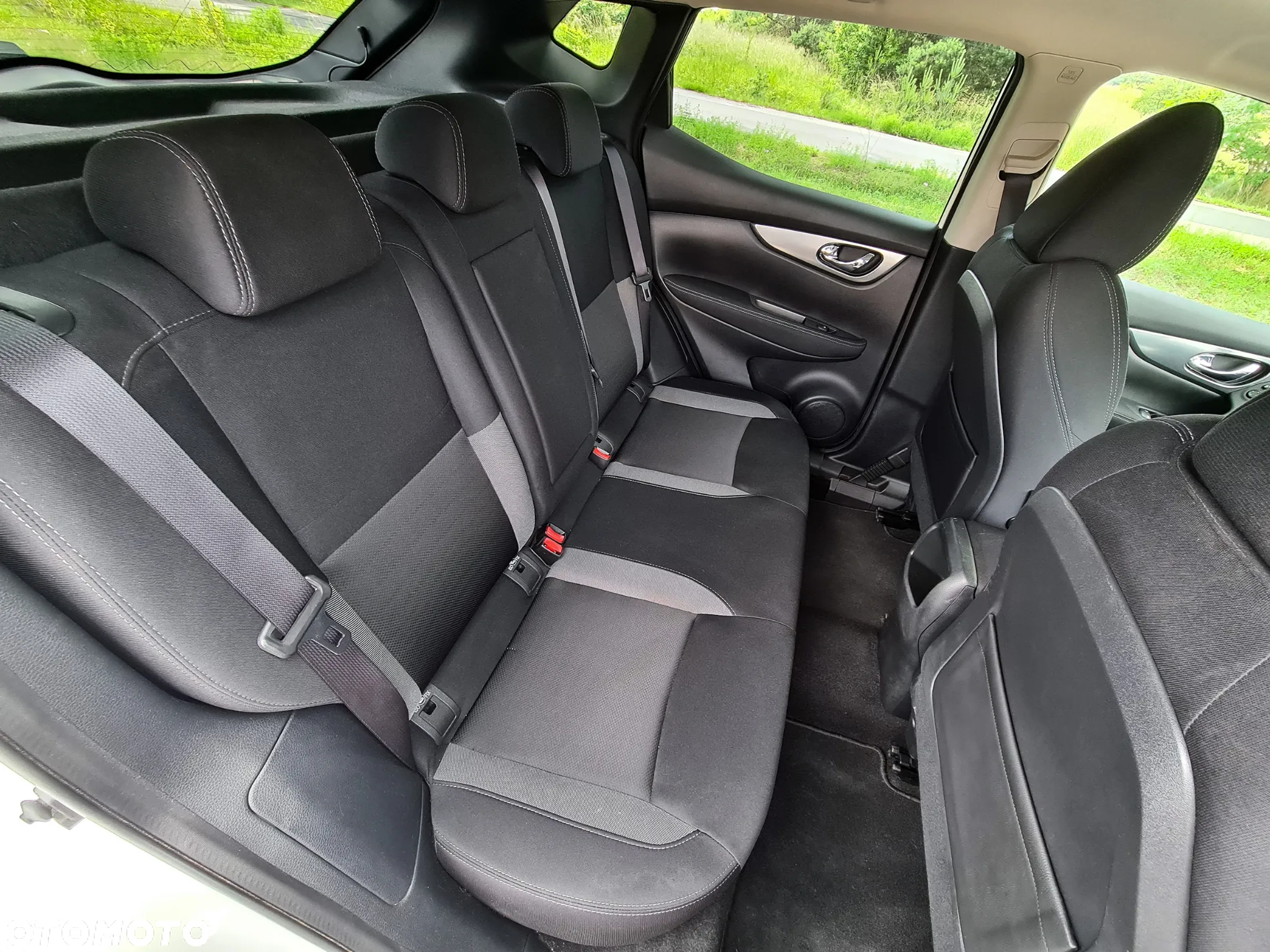 Nissan Qashqai 1.2 DIG-T N-Connecta Xtronic EU6 - 20