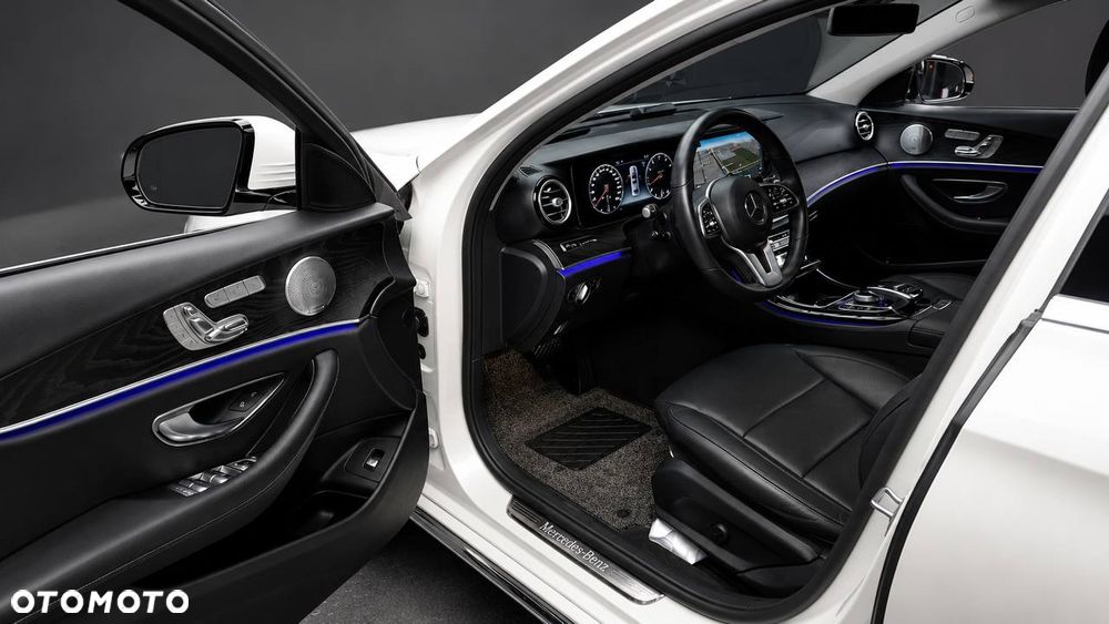Mercedes-Benz Klasa E 300 9G-TRONIC Avantgarde - 11