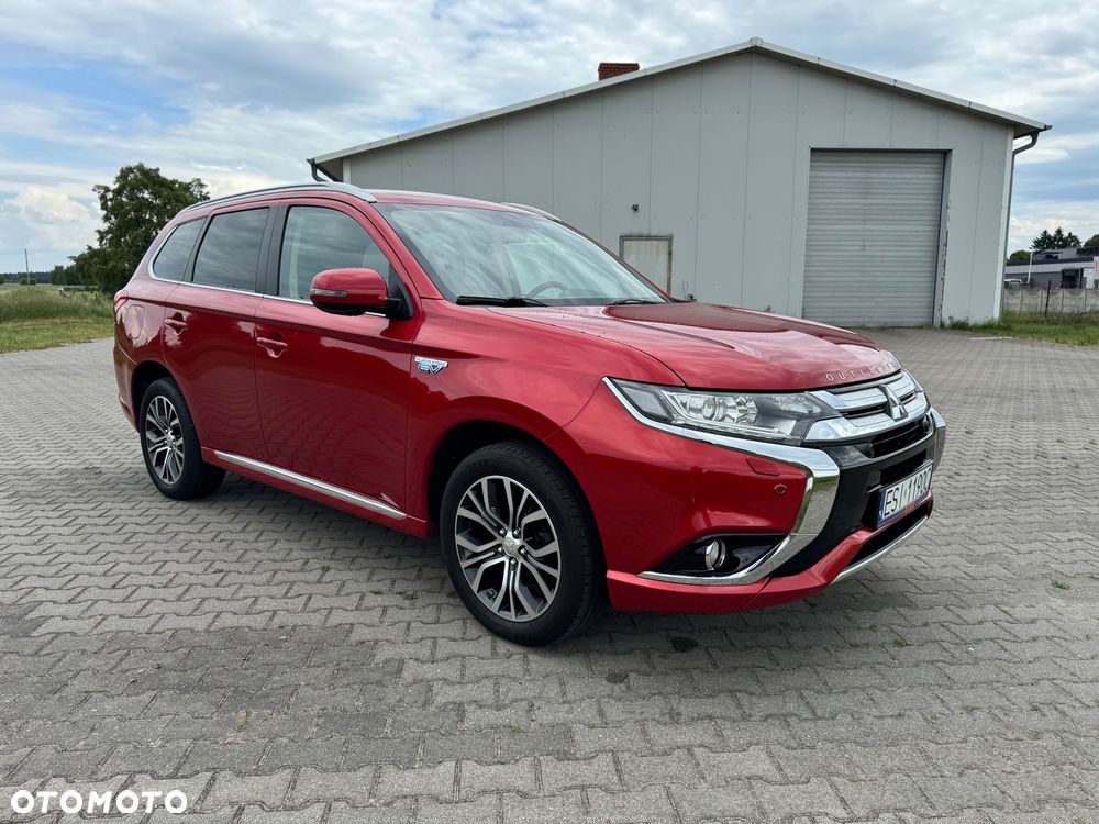 Mitsubishi Outlander - 3