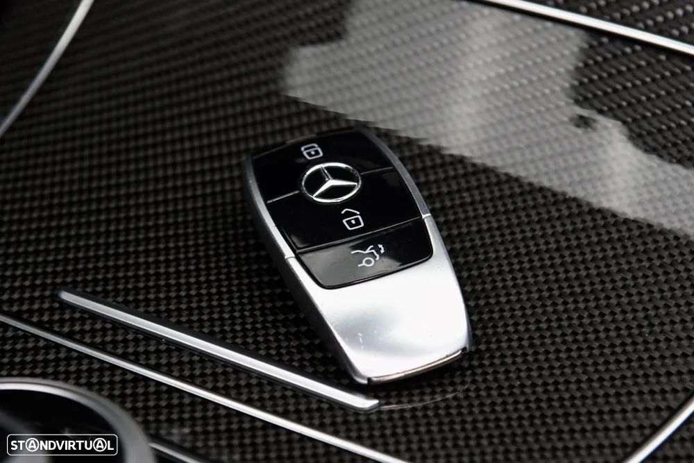 Mercedes-Benz E 53 AMG 4Matic+ - 13