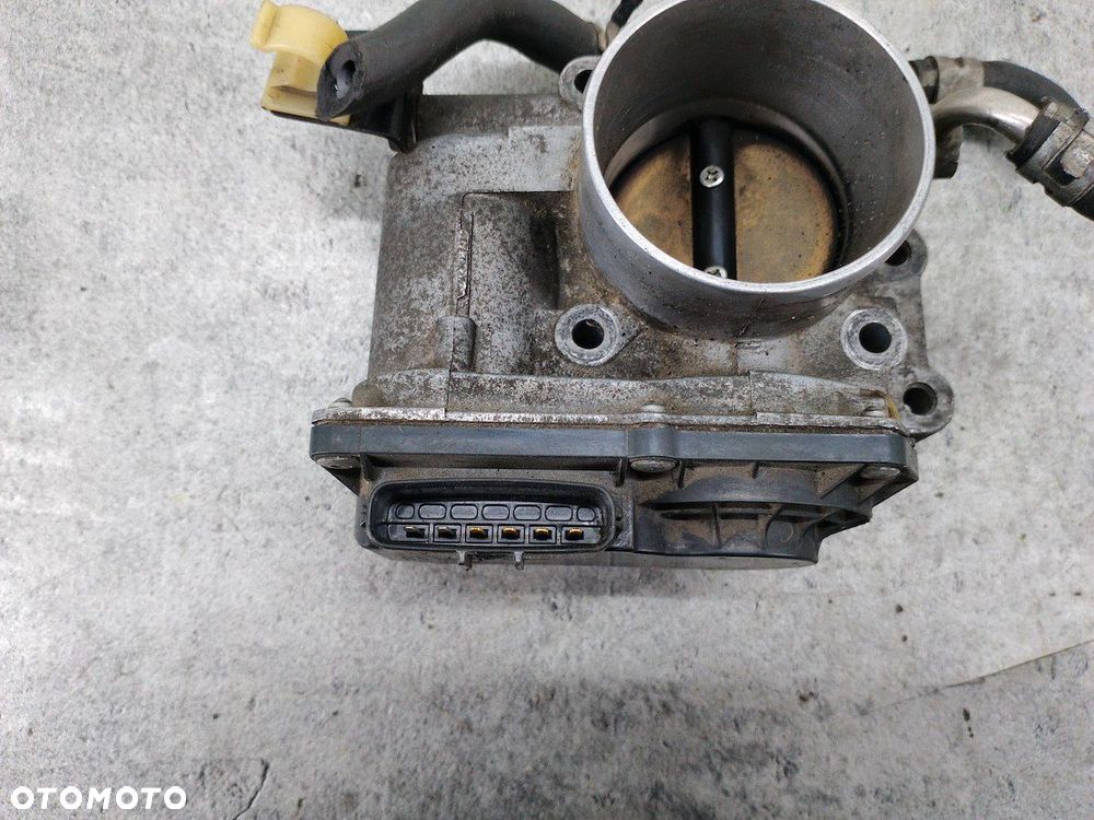 PRZEPUSTNICA TOYOTA AVENSIS II T25 22030-28050 2.0 VVT-I - 7