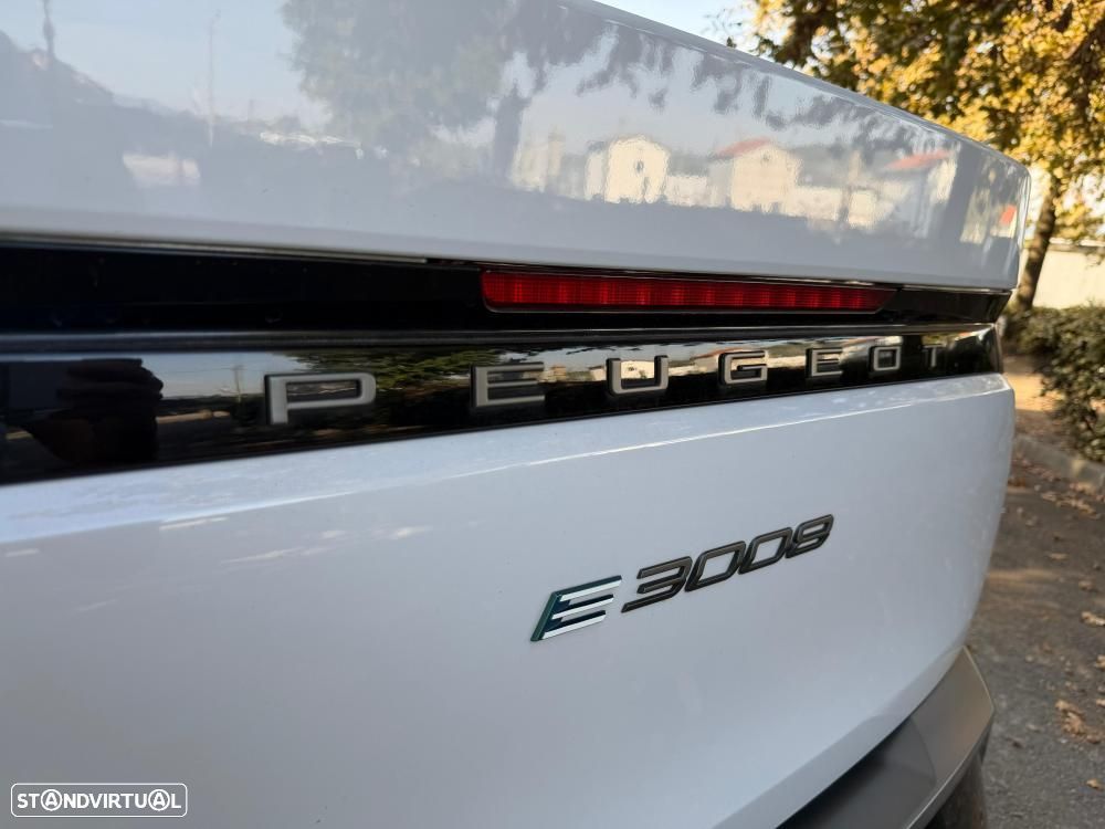 Peugeot E-3008 73 kWh GT - 19