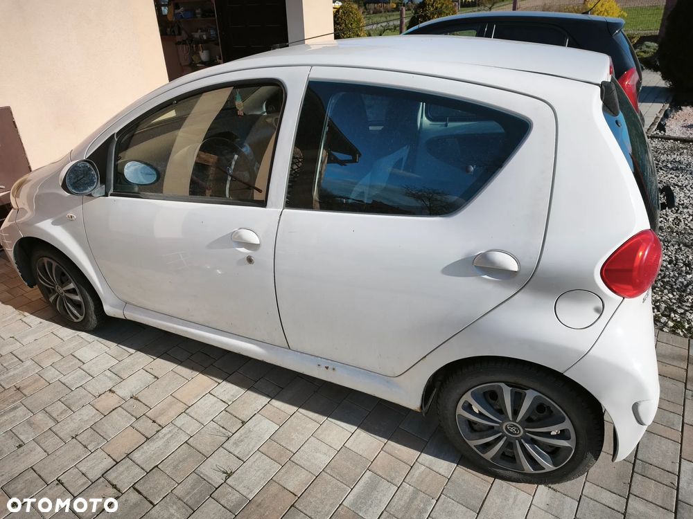 Toyota Aygo 1.0 VVT-i Luna A/C - 2