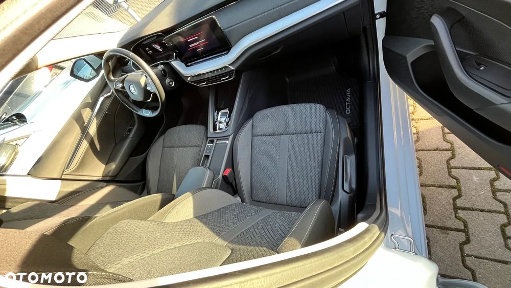 Skoda Octavia 1.5 TSI ACT Style DSG - 12
