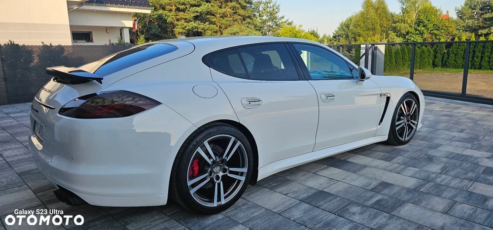 Porsche Panamera Turbo - 16