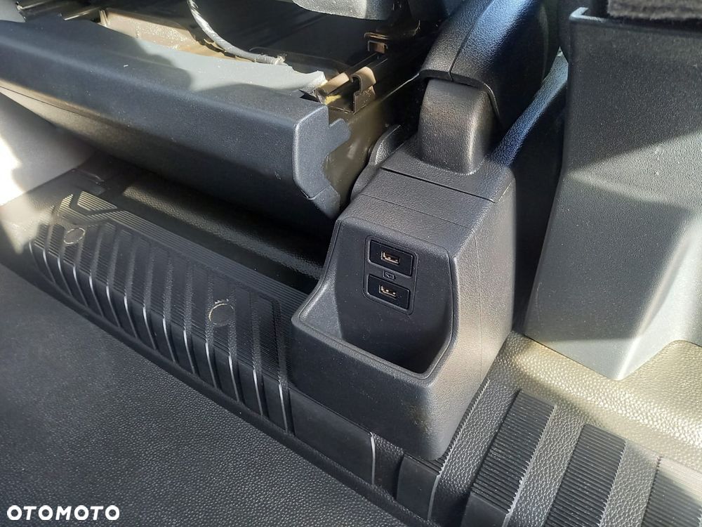 Ford Transit Custom 310 L2H1 Limited - 16