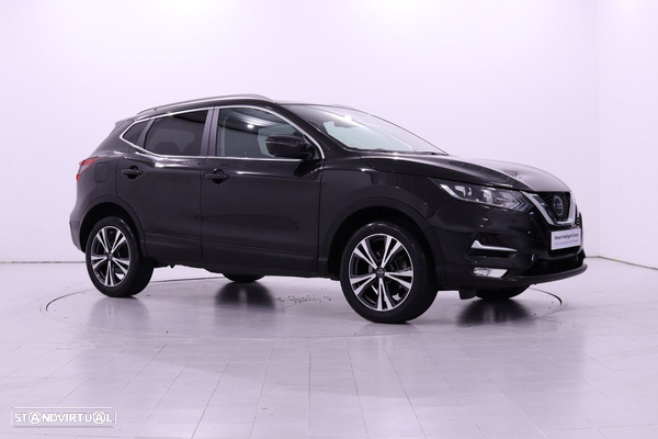 Nissan Qashqai 1.3 DIG-T N-Connecta J18