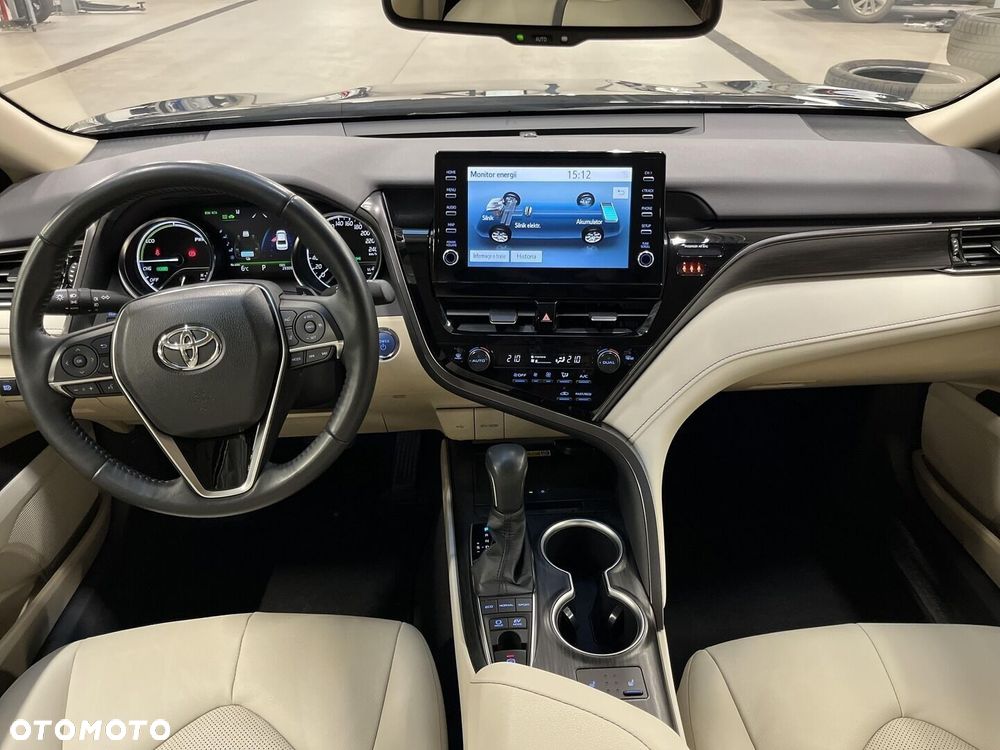 Toyota Camry 2.5 Hybrid Executive CVT - 10