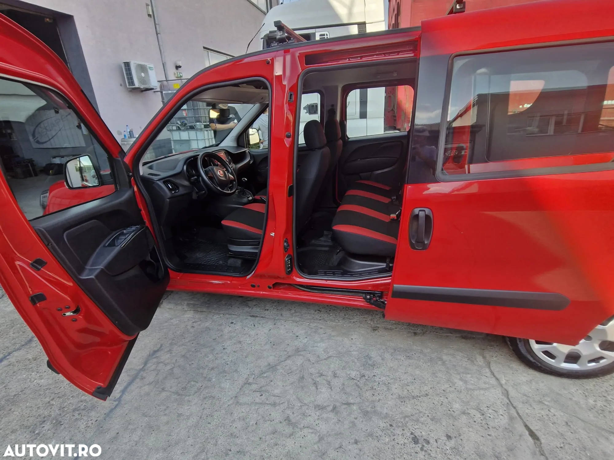 Fiat Doblo Combi 1.3 Mjet Maxi Confort - 2