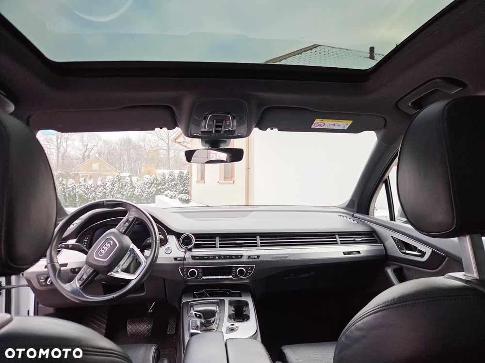Audi Q7 - 12
