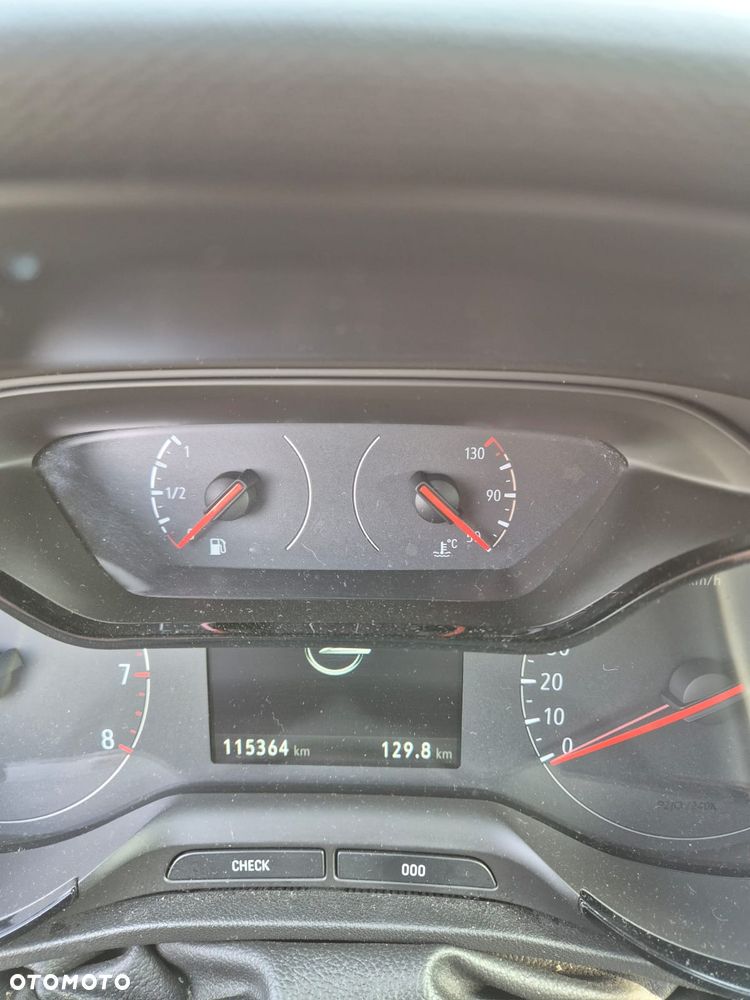 Opel Crossland X 1.2 T Edition S&S - 9