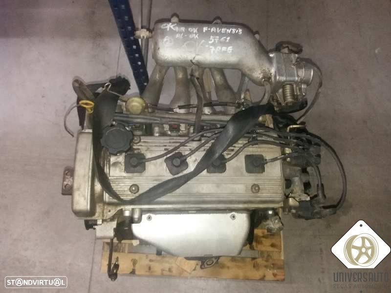 MOTOR COMPLETO TOYOTA AVENSIS 2000 - 1
