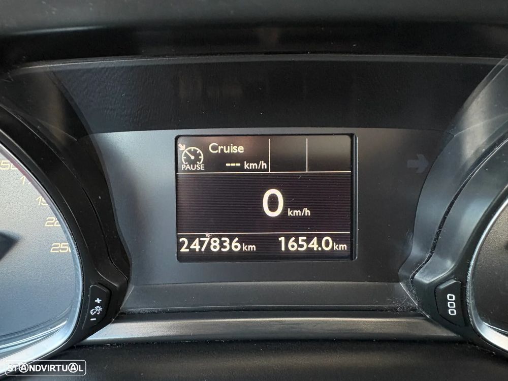 Peugeot 308 SW BlueHDi 130 Stop & Start Active Pack - 16